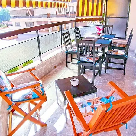 Apartment Cool And Big 50 Mt By The Ocean 6-8 Pax