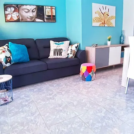 Cool And Big 50 Mt By The Ocean 6-8 Pax Apartment
