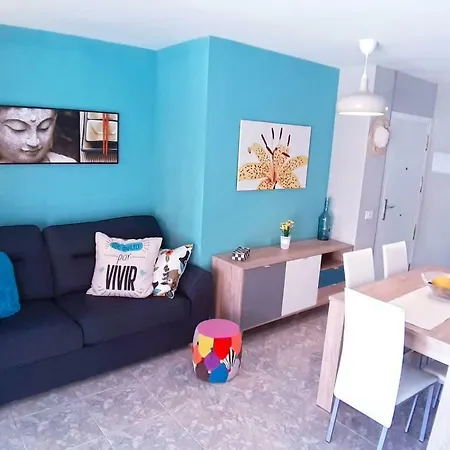 Cool And Big 50 Mt By The Ocean 6-8 Pax Apartment *