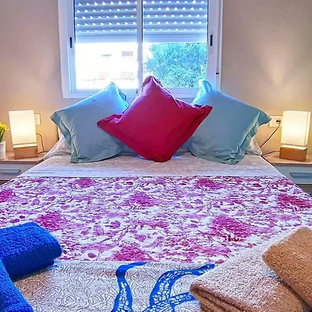 Apartment Cool And Big 50 Mt By The Ocean 6-8 Pax