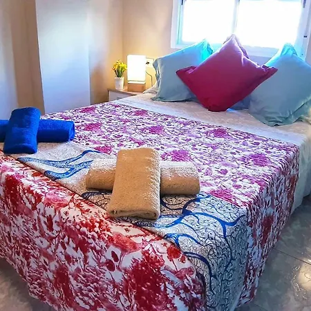 Cool And Big 50 Mt By The Ocean 6-8 Pax Apartment
