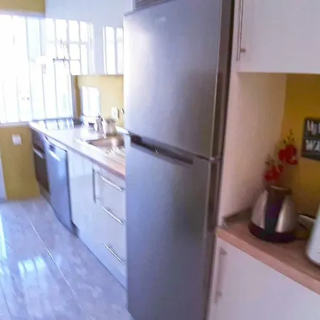 Cool And Big 50 Mt By The Ocean 6-8 Pax Apartment