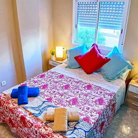 Apartment Cool And Big 50 Mt By The Ocean 6-8 Pax